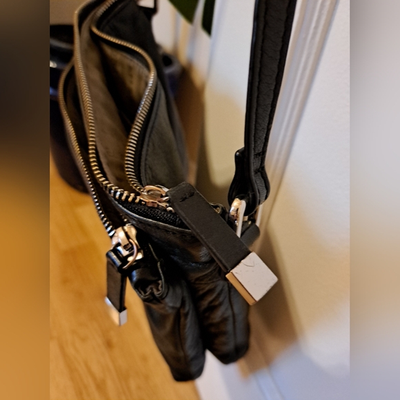 Margot Crossbody Handbag - Picture 7 of 9